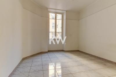 Appartement - 84 m² - 3 pièces