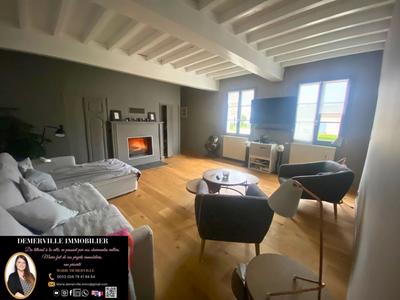 Maison - 466 m² - 18 pièces