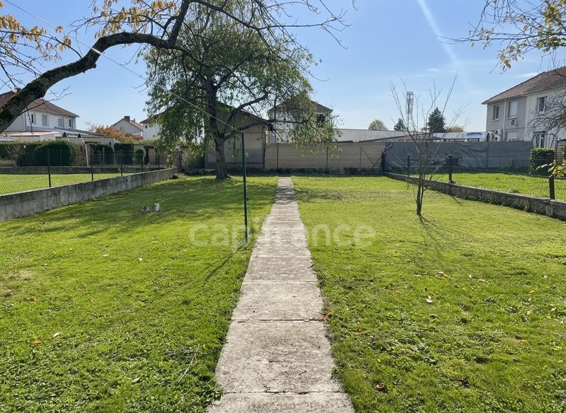 Maison - 80 m² - 5 pièces