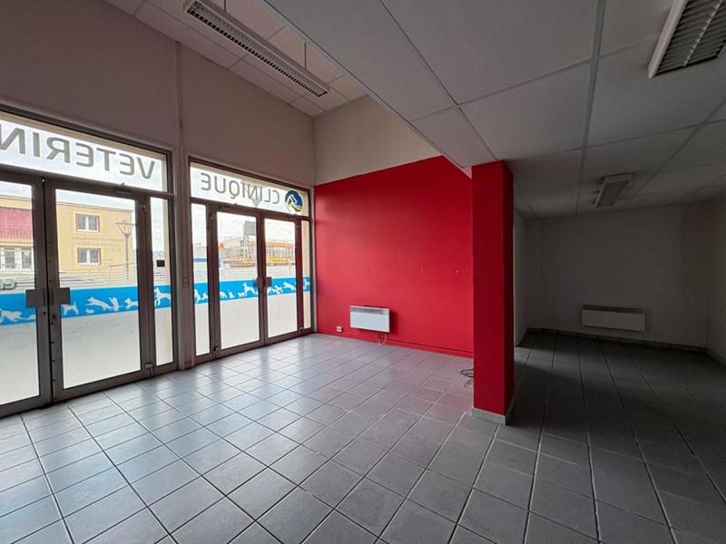 Local commercial - 204 m²