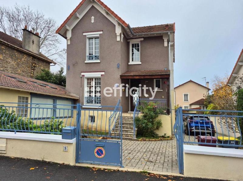 Maison - 85 m² - 5 pièces