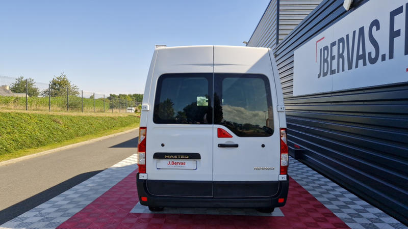 Renault Master trac f3300 l2h2 dci 135 grand confort