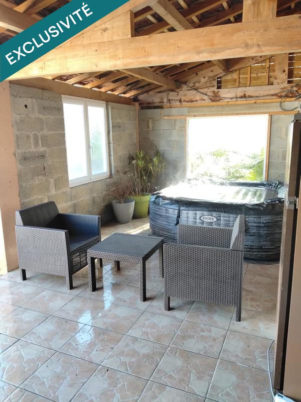 Maison de village - 170 m² - 8 pièces