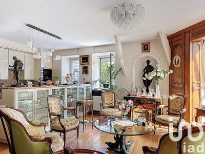 Appartement - 143 m² - 5 pièces