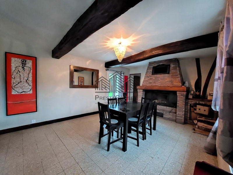 Propriété - 272 m² - 7 pièces