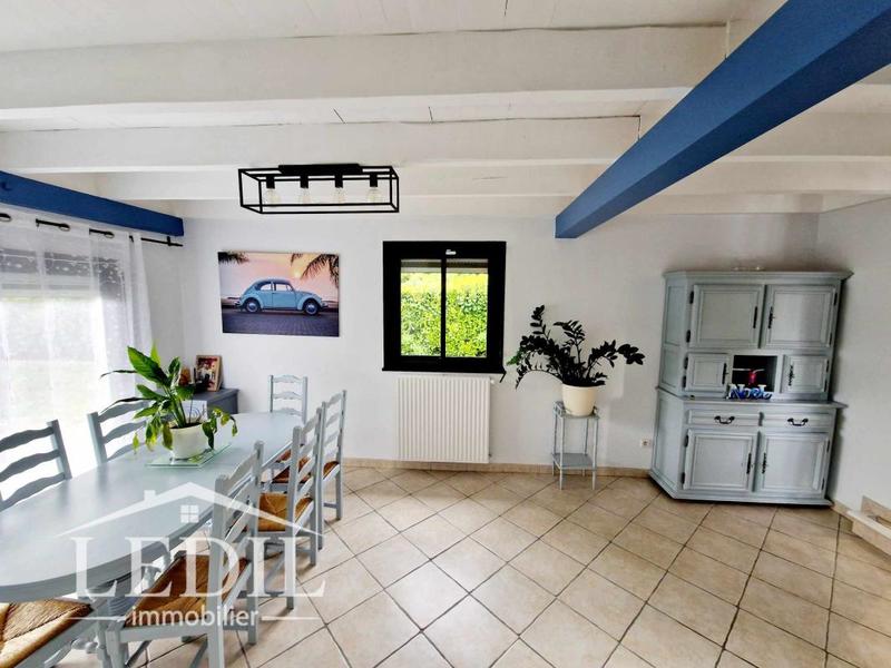 Propriété - 170 m² - 6 pièces
