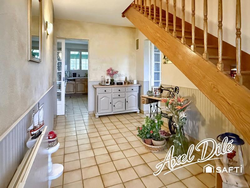 Maison - 142 m² - 9 pièces