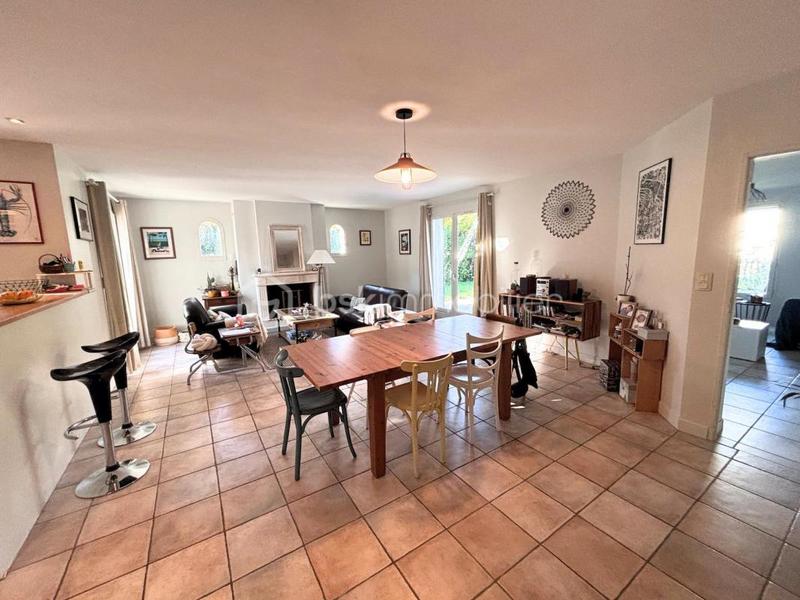 Maison - 150 m² - 8 pièces