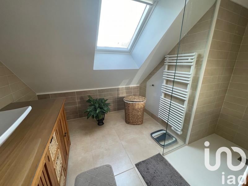 Maison - 216 m² - 11 pièces