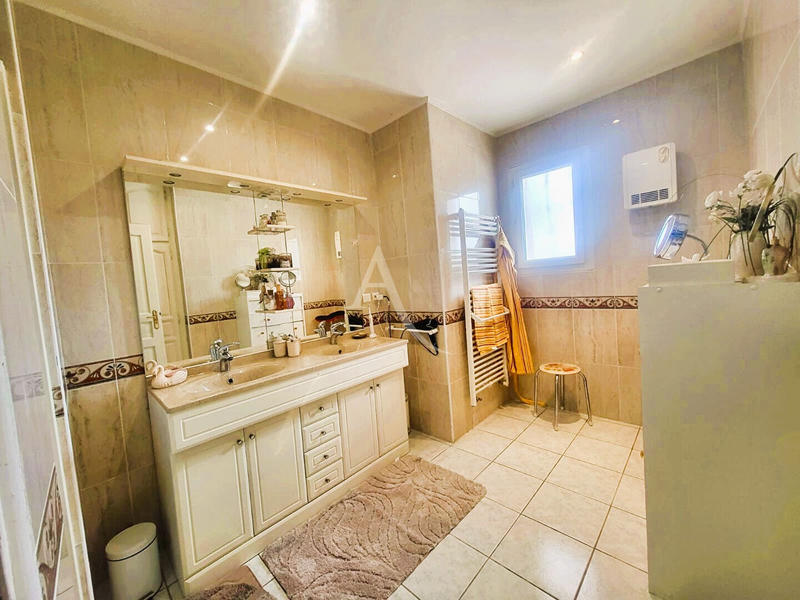 Maison - 147 m² - 4 pièces