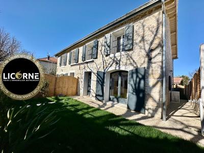 Maison - 90 m² - 4 pièces