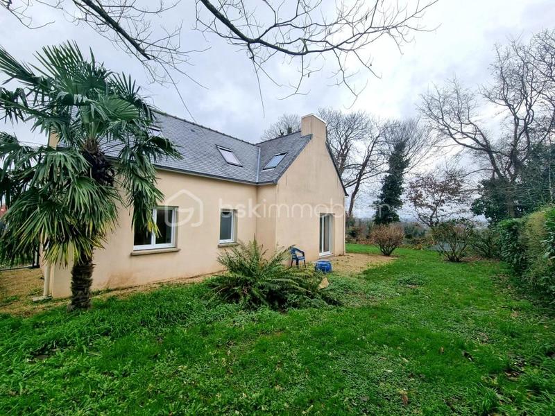 Maison - 90 m² - 3 pièces