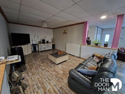 Maison - 436 m² - 12 pièces