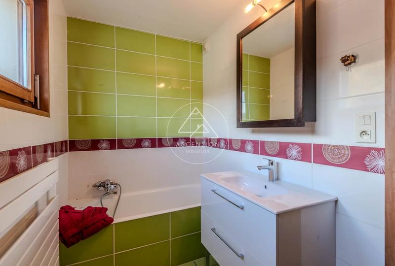 Appartement - 110 m² - 4 pièces