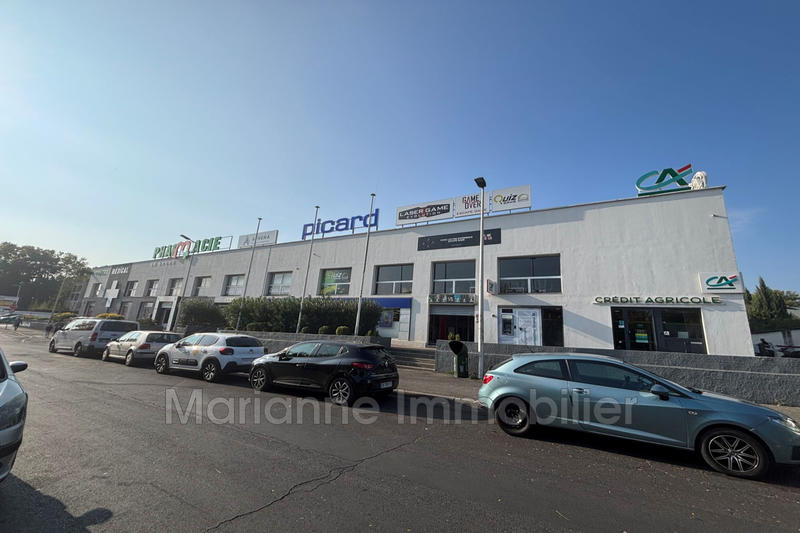 Local commercial - 180 m²