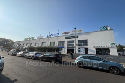 Local commercial - 180 m²