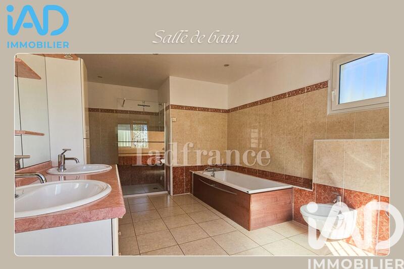 Maison - 157 m² - 4 pièces