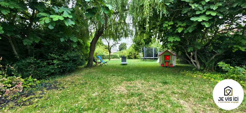 Maison - 230 m² - 10 pièces