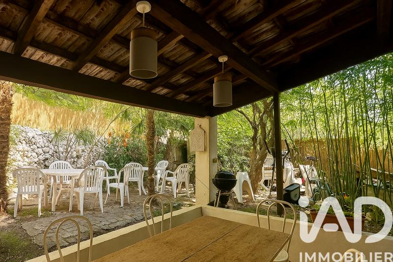 Maison - 175 m² - 9 pièces