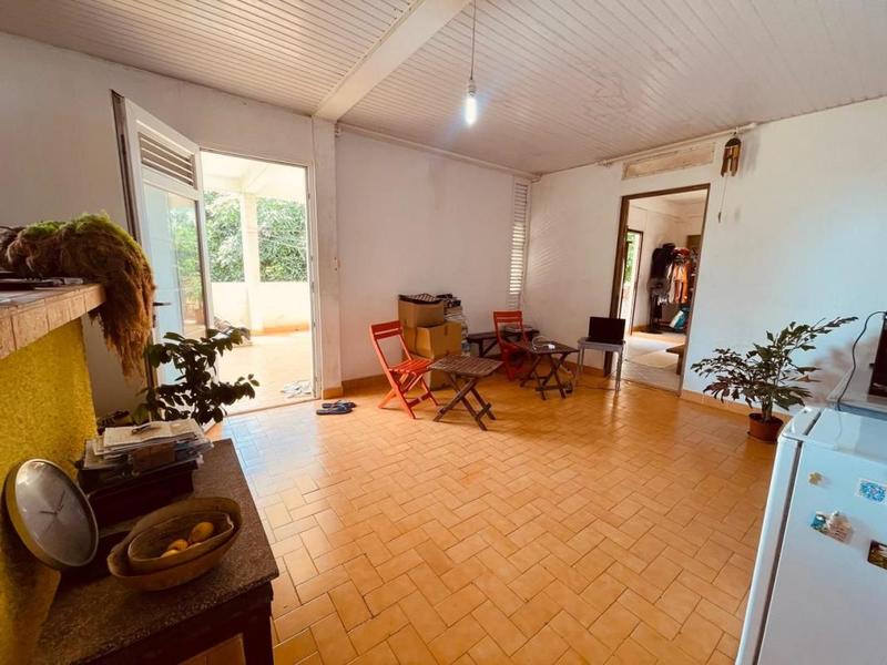 Maison - 360 m² - 10 pièces