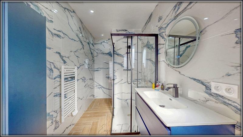 Maison d'architecte - 254 m² - 5 pièces