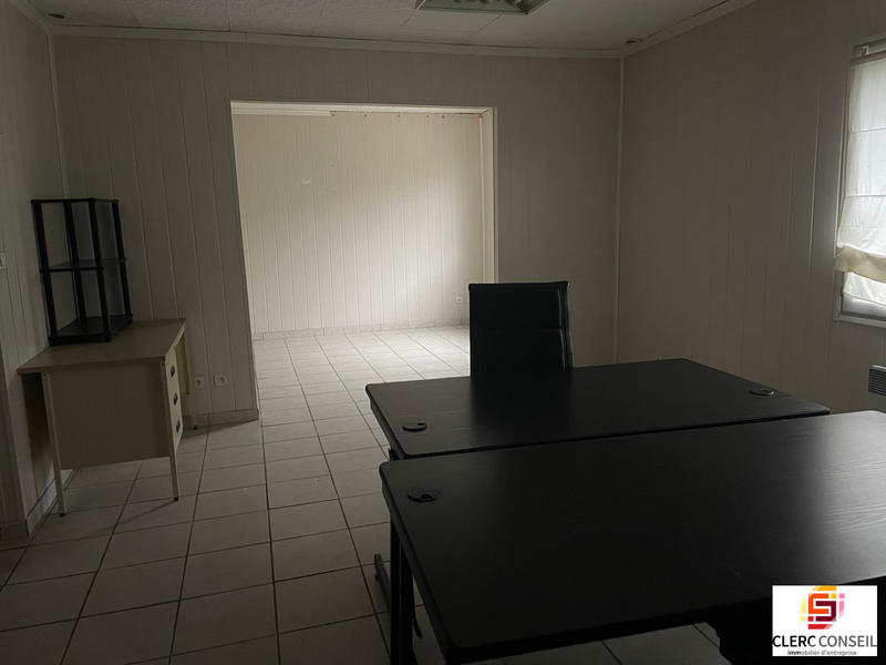 Local commercial - 1 100 m²