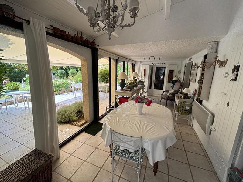 Maison - 166 m² - 7 pièces