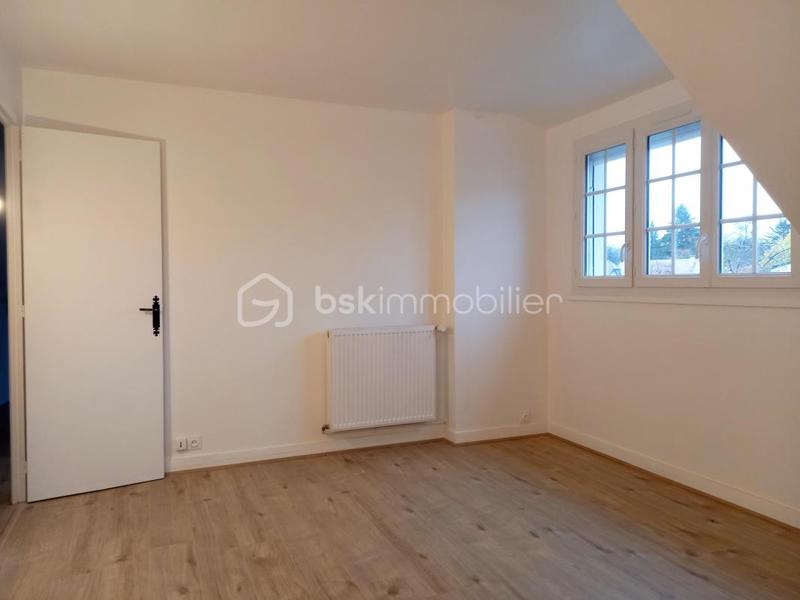 Maison traditionnelle - 121 m² - 6 pièces