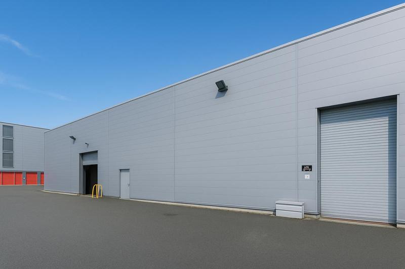 Local commercial - 765 m²