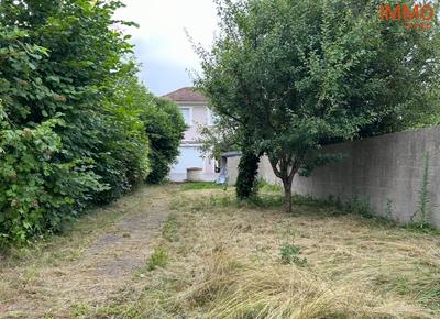 Terrain constructible - 151 m²