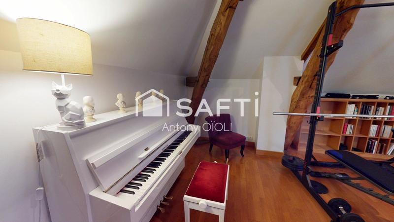 Maison - 367 m² - 16 pièces