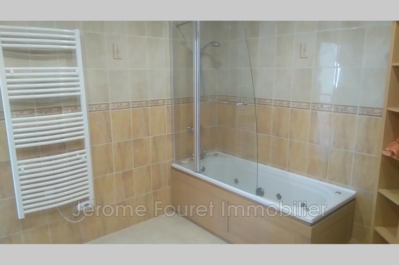 Maison - 900 m² - 6 pièces