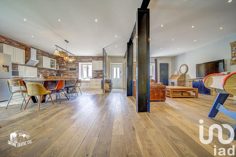 Maison - 206 m² - 6 pièces