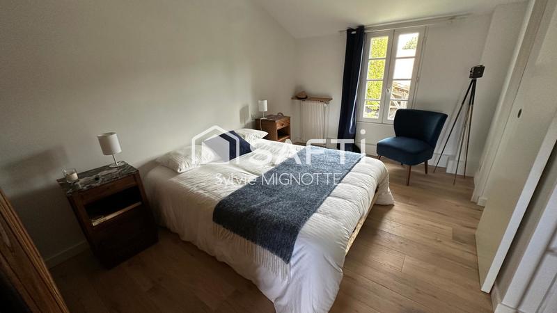 Maison de maîtres - 240 m² - 8 pièces