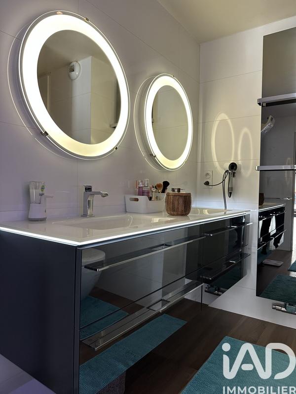 Appartement - 122 m² - 4 pièces