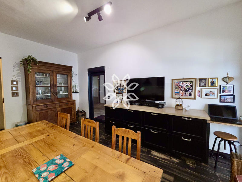 Maison - 150 m² - 8 pièces