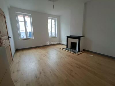 Maison - 225 m² - 9 pièces