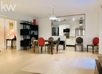 Appartement - 90 m² - 3 pièces