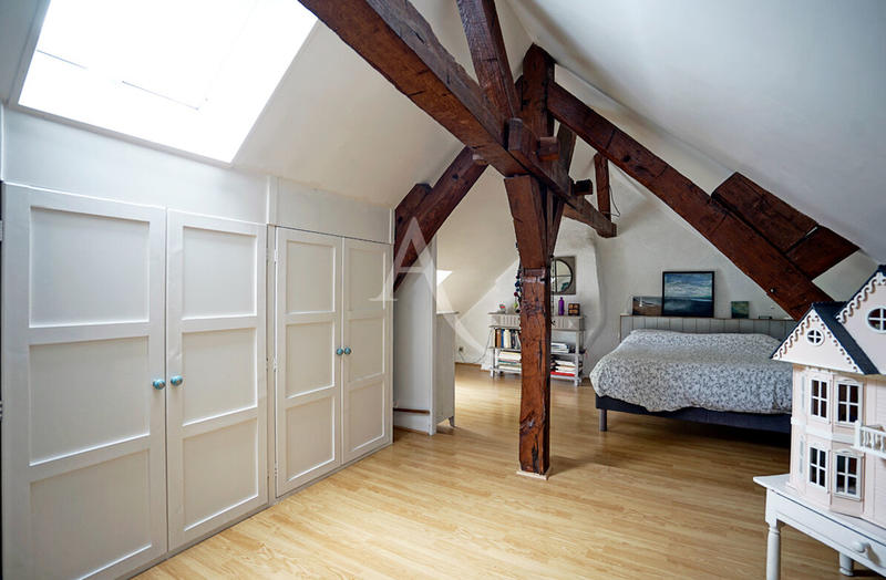 Maison - 200 m² - 6 pièces