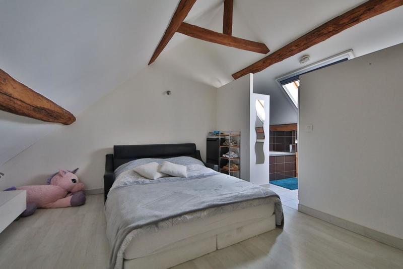 Immeuble - 241 m² - 10 pièces