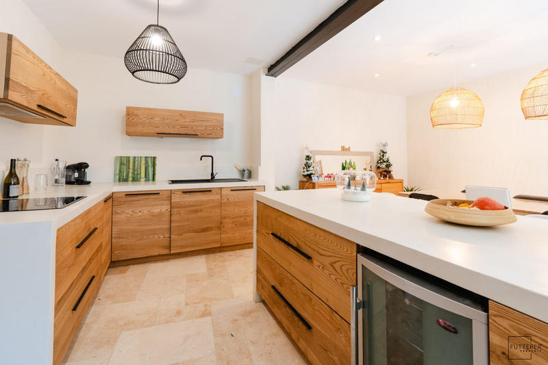 Villa - 220 m² - 6 pièces