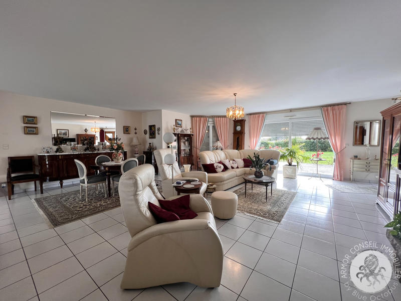 Maison - 167 m² - 4 pièces