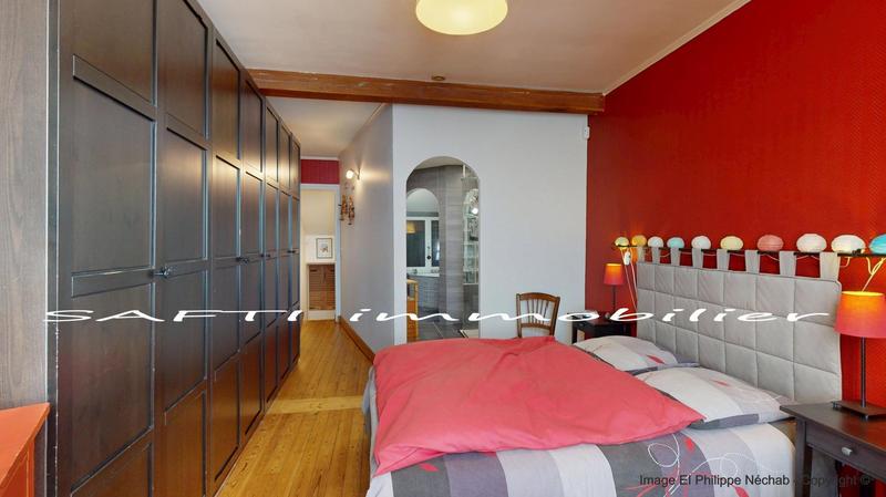 Maison - 101 m² - 5 pièces