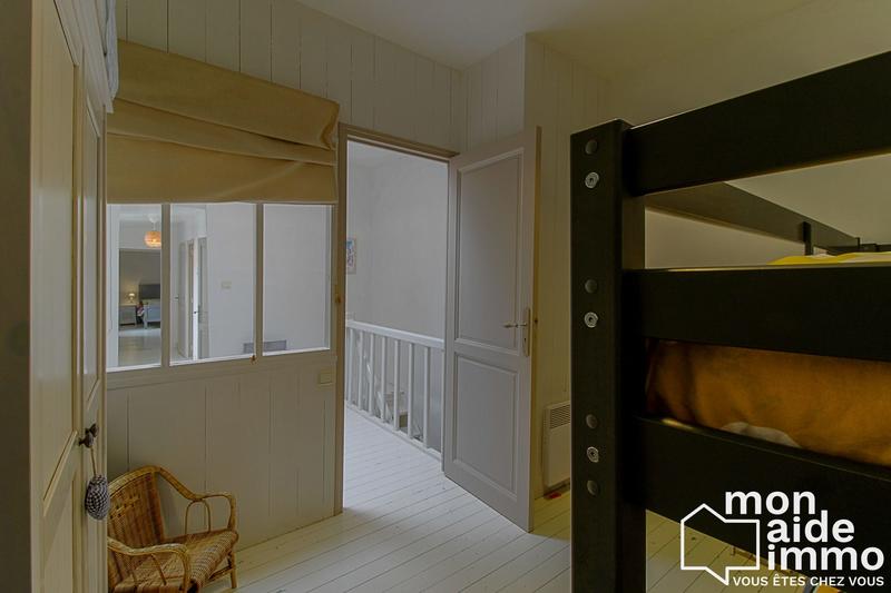 Maison traditionnelle - 139 m² - 6 pièces