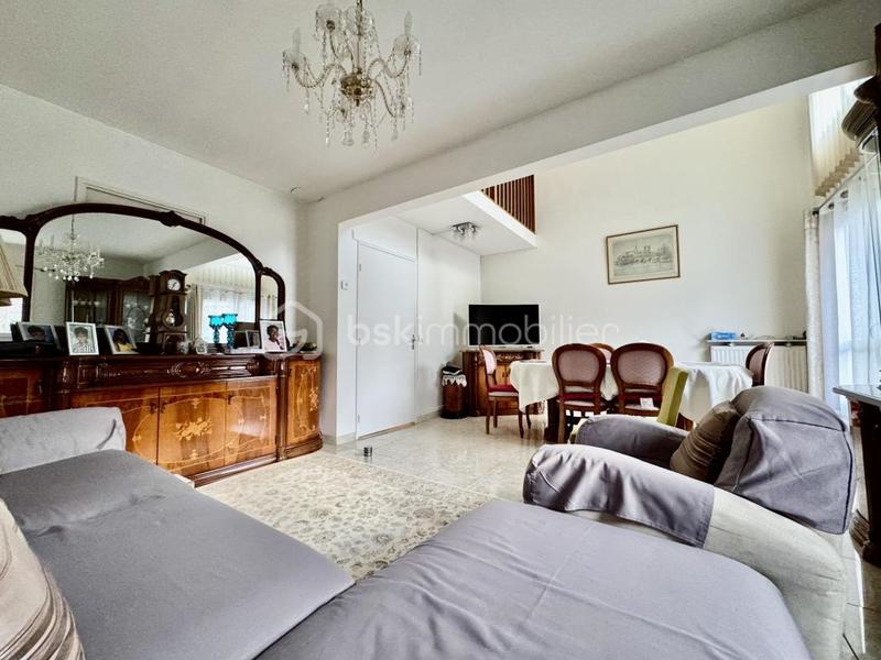 Maison - 105 m² - 5 pièces