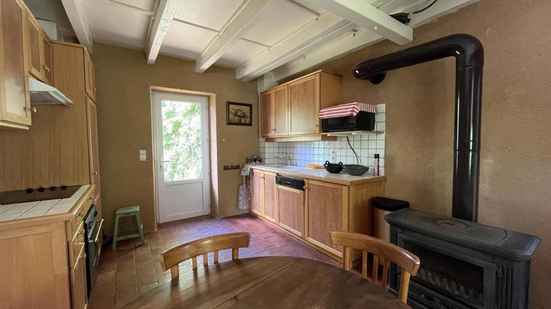 Maison en pierre - 102 m² - 3 pièces