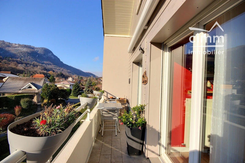 Appartement - 95 m² - 4 pièces