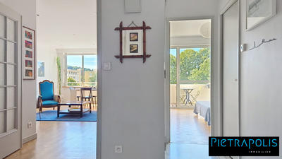 Appartement - 79 m² - 3 pièces