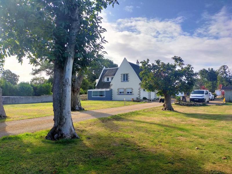 Chaumière - 178 m² - 7 pièces