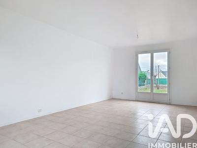Maison - 93 m² - 5 pièces